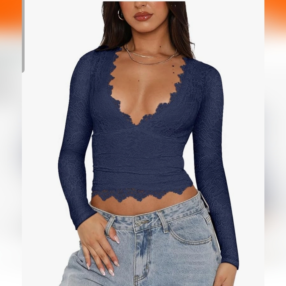 REORIA V-Neck Long Sleeve Shirt Double Lined Slim Fitted Lace Crop Top